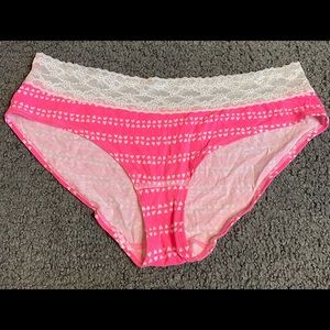 Victorias Secret Low Rise Hiphugger Panties Large Pink Hearts Lace White